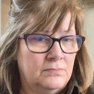 Meet your Posher, Deana